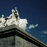 L’eroismo di don Piglione: Pralormo celebra il cappellano della Liberazione