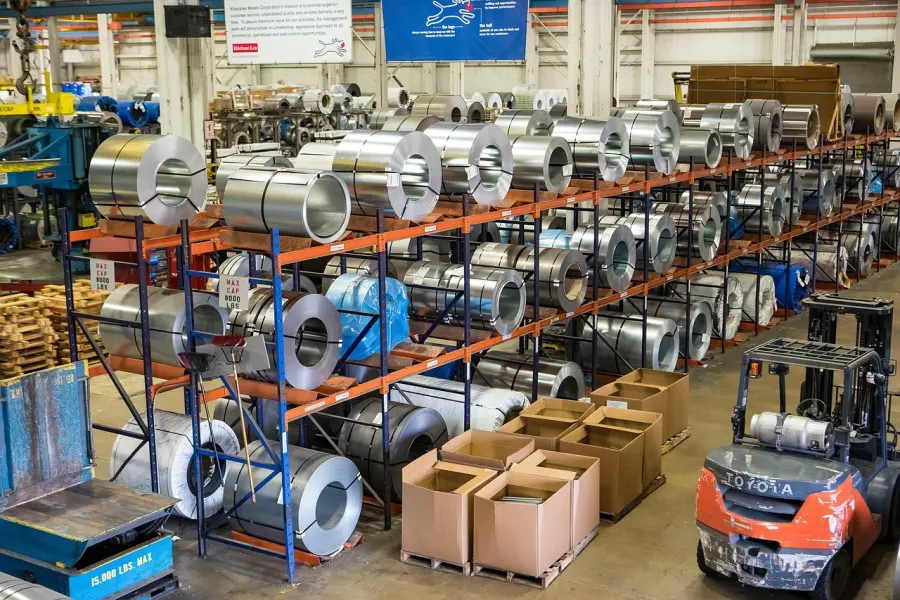 Capannoni industriali e nuove esigenze produttive: come sta cambiando il modo di costruire