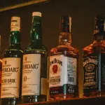 Alcol ai minori, multe fino a 2.000 euro e stop all’attività