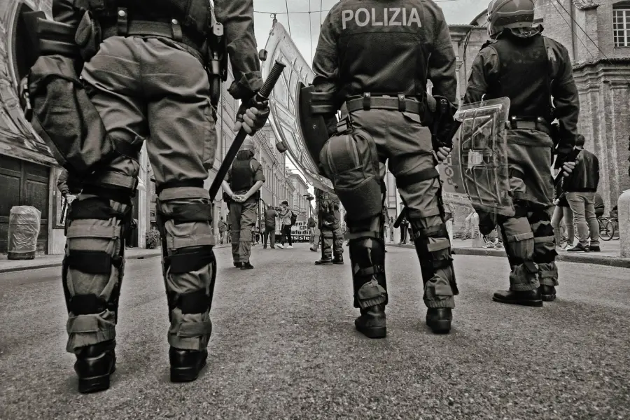 Torino, CPR: meno della metà dei trattenuti viene rimpatriata