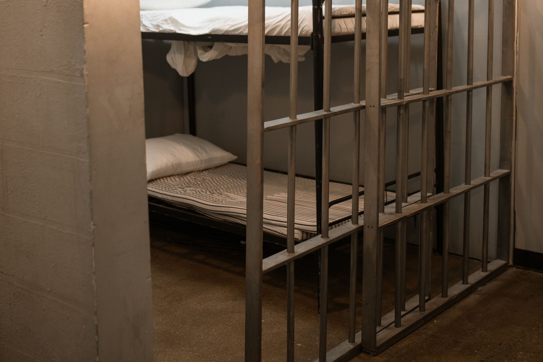 Carceri in Piemonte, allarme sovraffollamento e carenza di personale